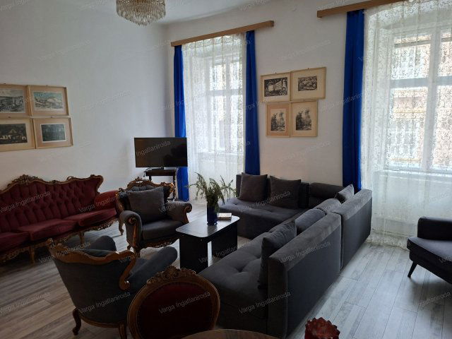 Eladó téglalakás, Sopronban 60 M Ft, 1 szobás