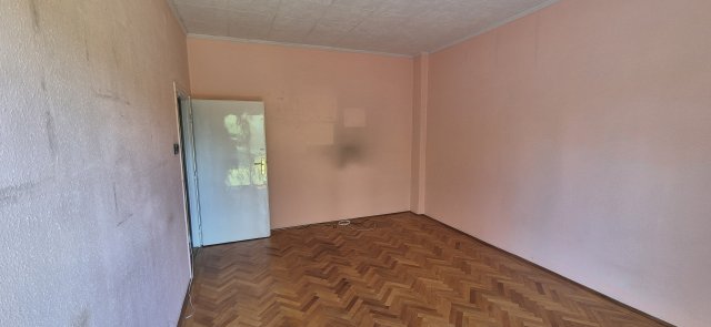 Eladó téglalakás, Debrecenben 41.99 M Ft, 2 szobás