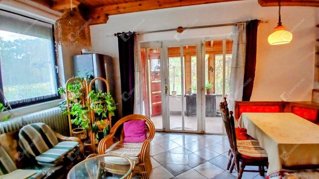 Eladó téglalakás, Alsópáhokon 74 M Ft, 3 szobás