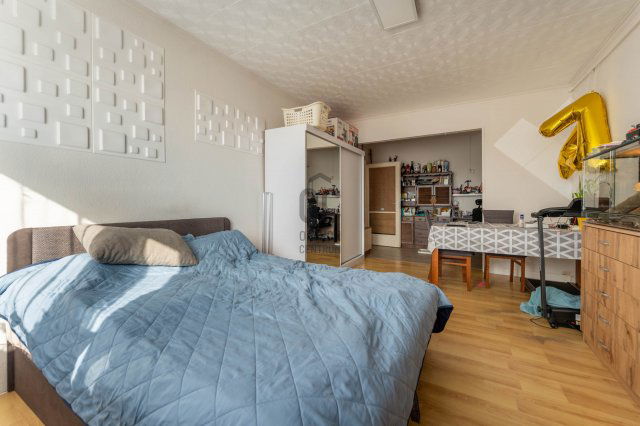 Eladó panellakás, Pétfürdőn 34.9 M Ft, 2 szobás