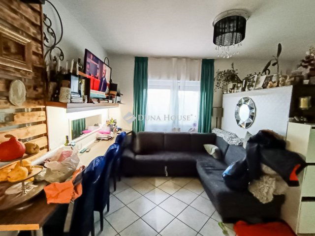 Eladó családi ház, Dányon 46 M Ft, 1+2 szobás