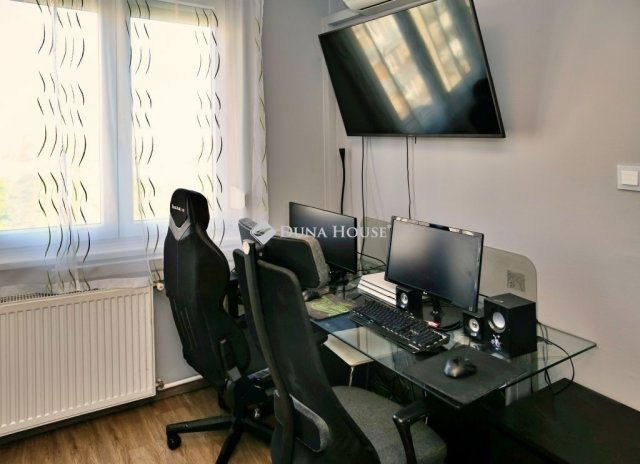 Eladó panellakás, Budapesten, XV. kerületben 79.9 M Ft, 3 szobás