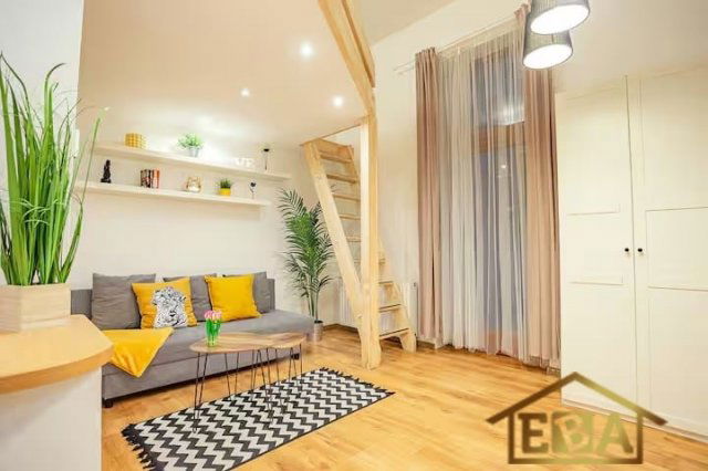 Kiadó téglalakás, albérlet, VI. kerületben, Nagymező utcában