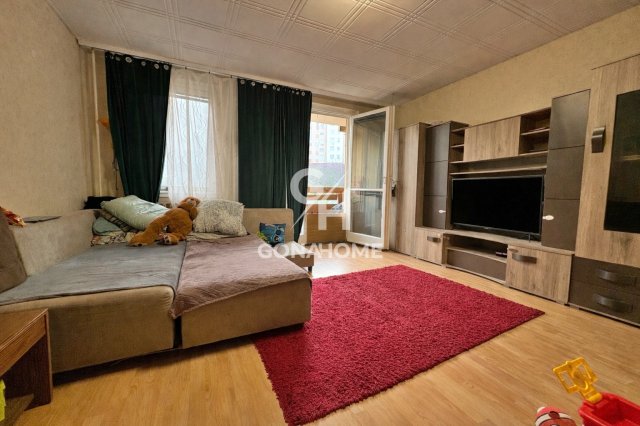 Eladó panellakás, Várpalotán 41 M Ft, 2 szobás