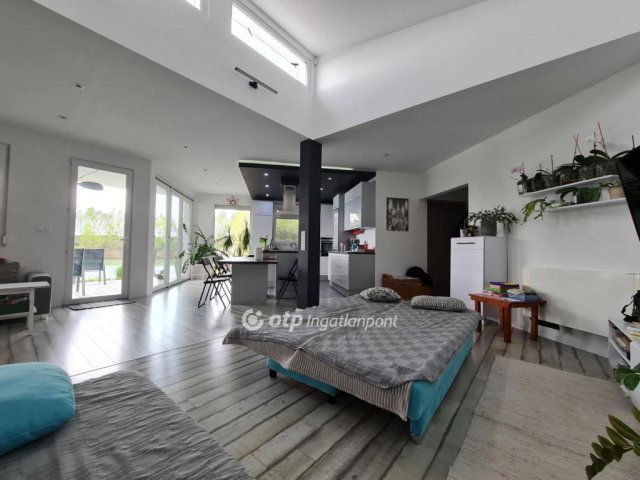 Eladó nyaraló, Szerecsenyen 299 M Ft, 2+2 szobás