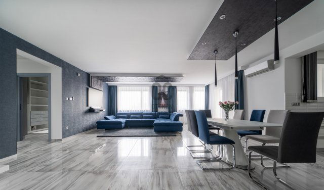 Eladó téglalakás, Szegeden 179 M Ft, 4 szobás