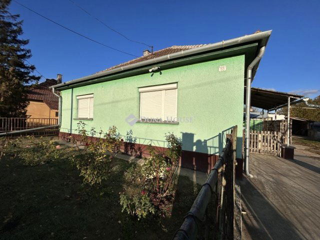 Eladó családi ház, Szeremlén 18 M Ft, 2 szobás