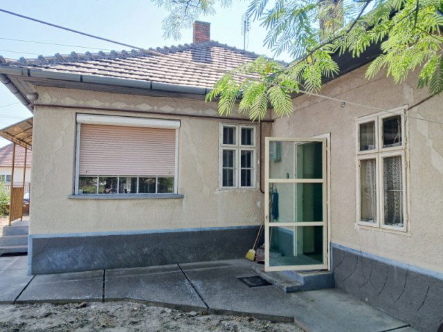 Eladó családi ház, Dabason 45 M Ft, 3 szobás
