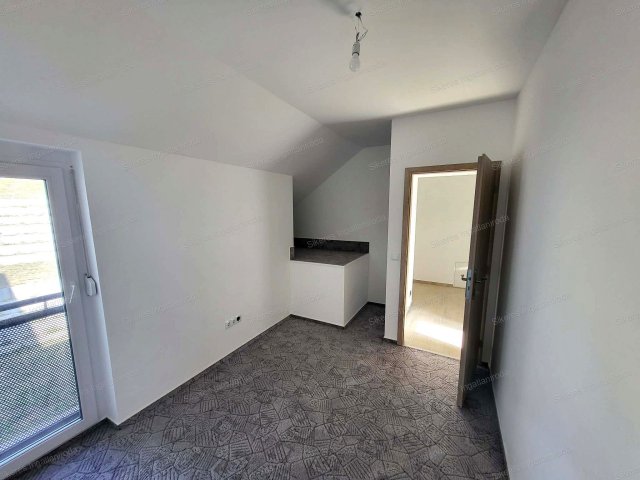 Eladó sorház, Dorogon 92.7 M Ft, 3 szobás / költözzbe.hu