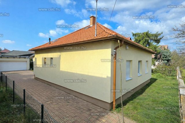 Eladó családi ház, Budapesten, XVIII. kerületben 106.9 M Ft