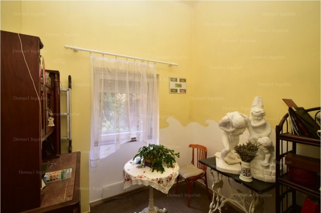 Eladó téglalakás, Szombathelyen 53 M Ft, 2+1 szobás