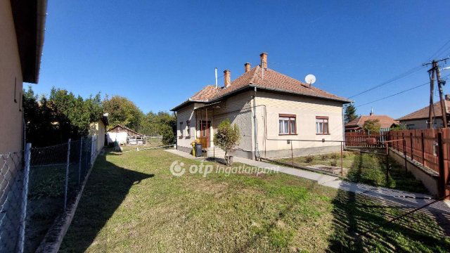 Eladó családi ház, Dévaványán 11.5 M Ft, 2 szobás