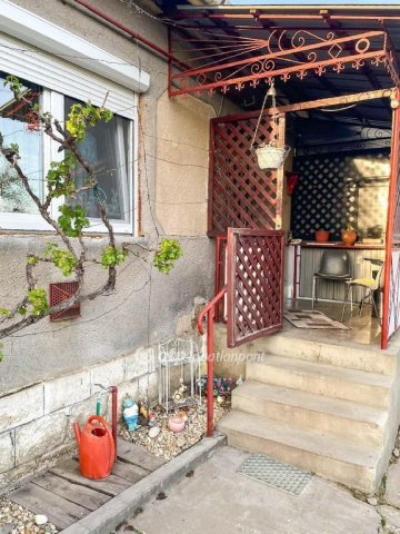 Eladó családi ház, Mérken 22.5 M Ft, 3 szobás