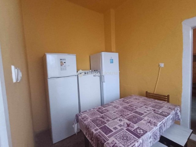 Eladó családi ház, Bábolnán 12 M Ft, 3 szobás