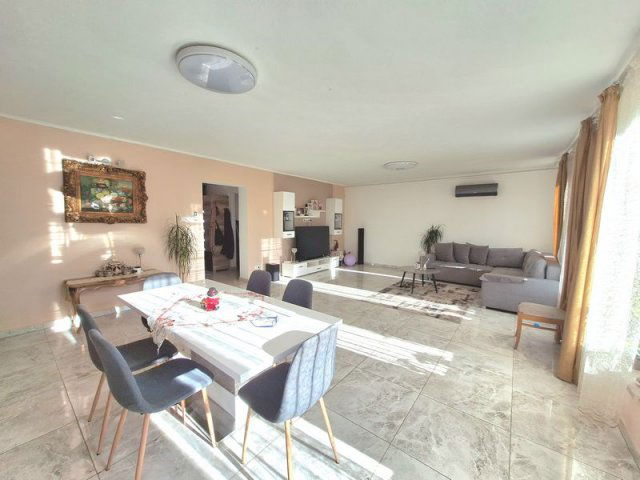 Eladó ikerház, Érden 113 M Ft, 5 szobás / költözzbe.hu