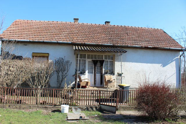 Eladó családi ház, Fülöpön 5.3 M Ft, 2 szobás