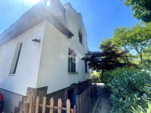 Eladó családi ház, Budapesten, X. kerületben 150 M Ft, 2 szobás