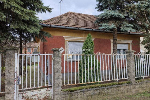 Eladó családi ház, Monorierdőn 42.5 M Ft, 3 szobás
