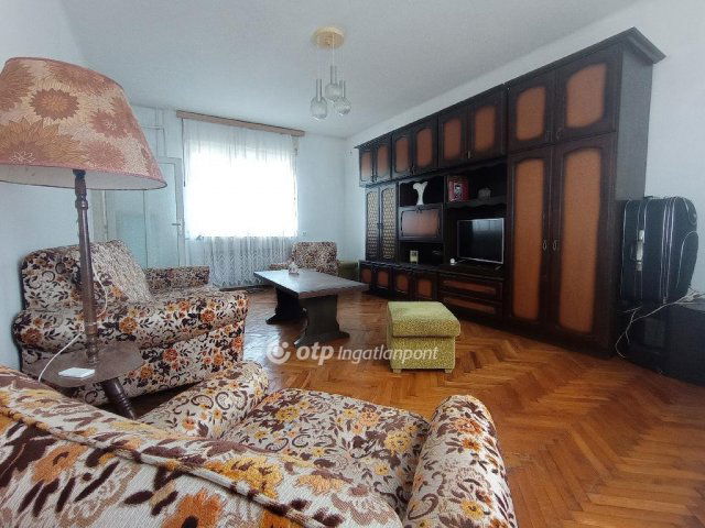 Eladó családi ház, Szarvason 72 M Ft, 2+2 szobás
