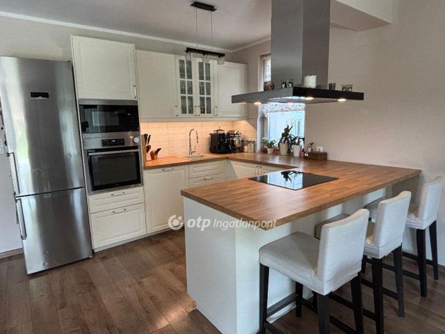 Eladó ikerház, Dunakeszin 234.9 M Ft, 5 szobás