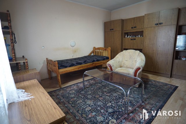 Eladó téglalakás, Nagykanizsán 9.8 M Ft, 1+1 szobás