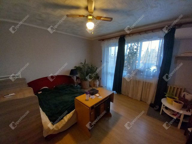 Eladó családi ház, Debrecenben 119 M Ft, 4 szobás