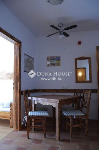 Eladó családi ház, Sárváron 325 M Ft, 13 szobás