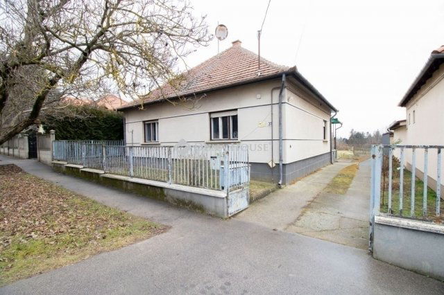 Eladó családi ház, Ecseren 79.9 M Ft, 3 szobás