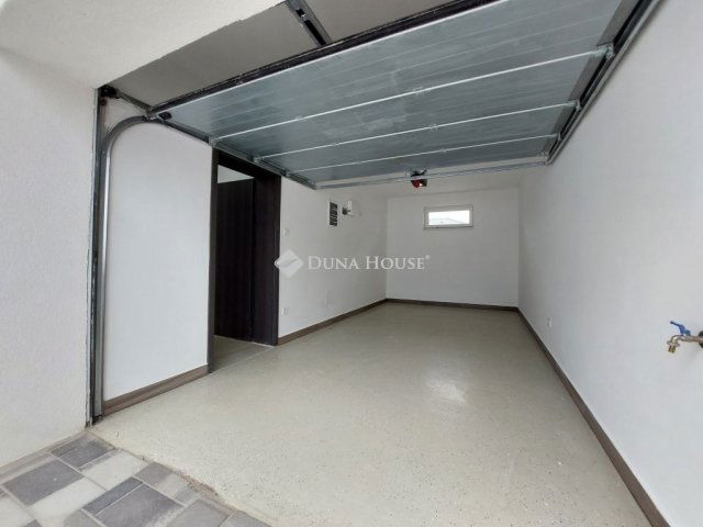 Eladó sorház, Budapesten, XVIII. kerületben 139.9 M Ft, 4 szobás