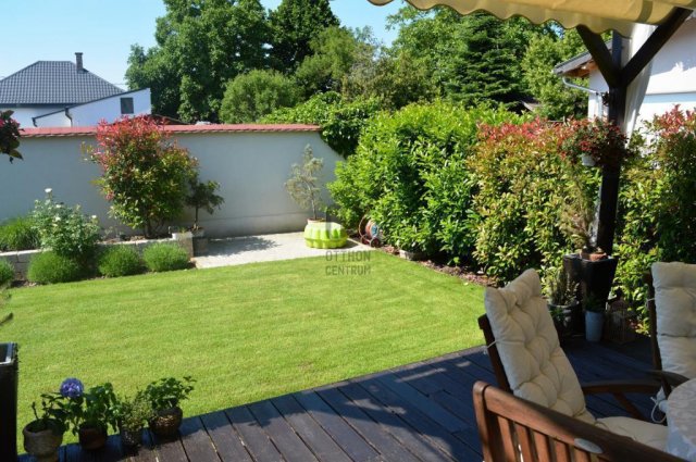 Eladó ikerház, Budapesten, XVIII. kerületben 195 M Ft, 5 szobás