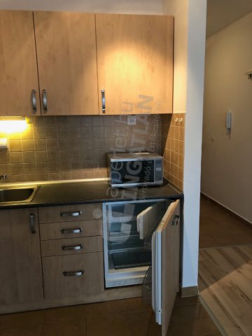 Kiadó téglalakás, albérlet, IX. kerületben, Mester utcában