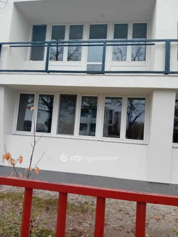 Eladó nyaraló, Hajdúszoboszlón 49.9 M Ft, 3 szobás