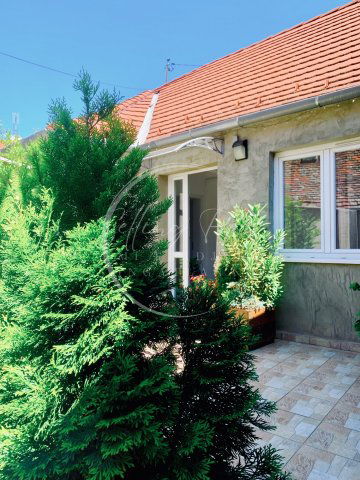 Eladó családi ház, Pécsett, Ady Endre utcában 78.9 M Ft
