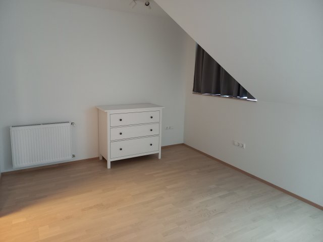 Kiadó téglalakás, albérlet, Pécsett 300 E Ft / hó, 2 szobás