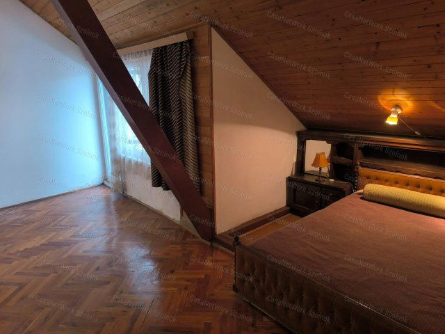 Eladó ikerház, Szolnokon 58.99 M Ft, 4 szobás