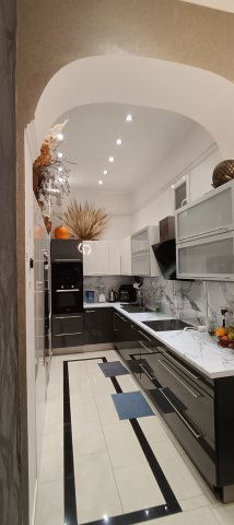 Eladó téglalakás, Budapesten, VI. kerületben 132.5 M Ft