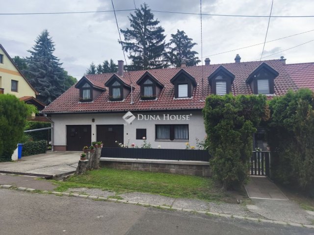 Eladó ikerház, Gyöngyösön 83 M Ft, 6 szobás