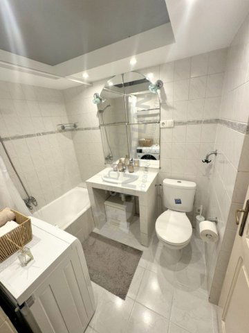 Kiadó téglalakás, albérlet, VII. kerületben, Cserhát utcában