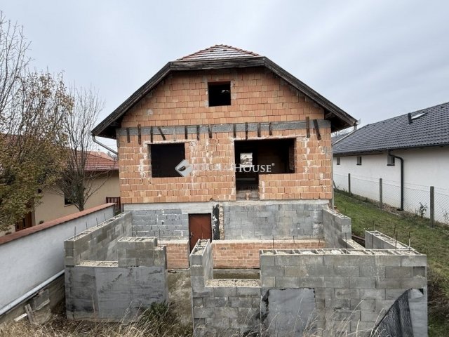 Eladó családi ház, Sóskúton 74.5 M Ft, 3 szobás