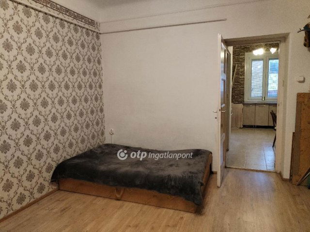 Eladó téglalakás, Budapesten, XIII. kerületben 52.5 M Ft