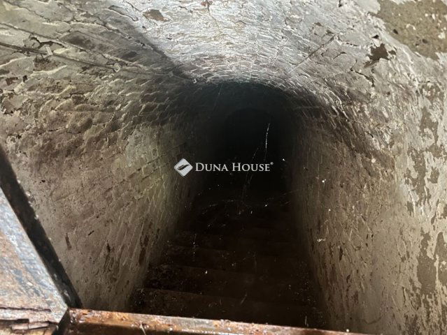 Eladó mezogazdasagi ingatlan, Romonyán 6.9 M Ft, 1 szobás