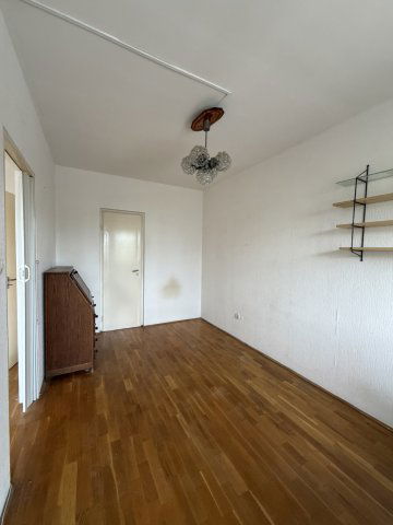 Eladó panellakás, Budapesten, XIV. kerületben, Ond vezér útján