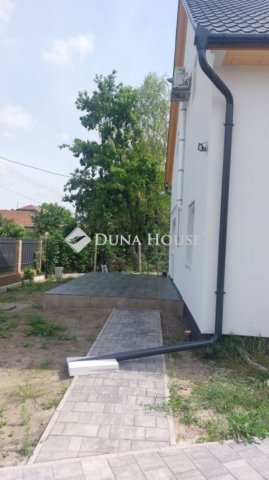 Eladó családi ház, Pusztaszabolcson 93.5 M Ft, 4 szobás