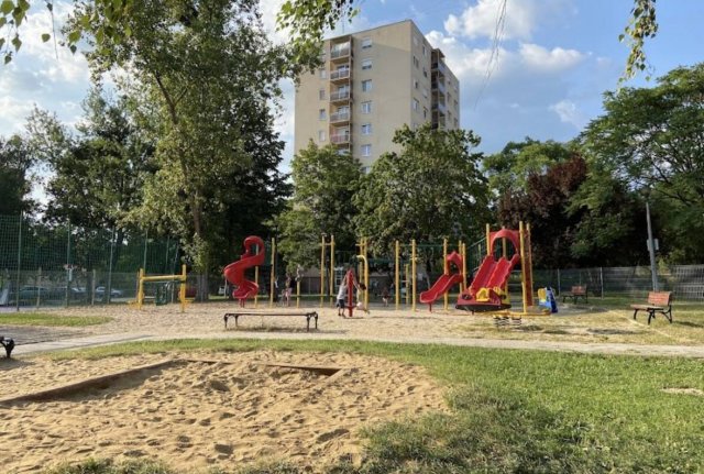 Eladó téglalakás, Miskolcon 41.8 M Ft, 3 szobás