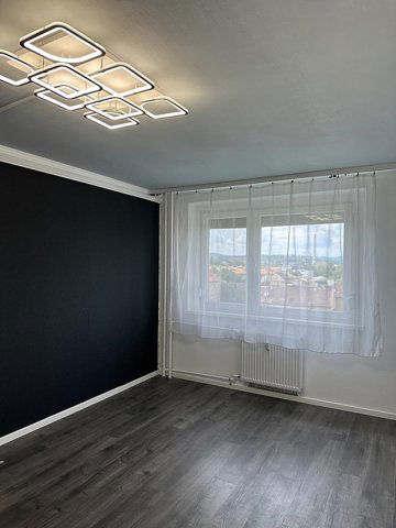 Eladó panellakás, Budapesten, III. kerületben 84.9 M Ft, 3 szobás