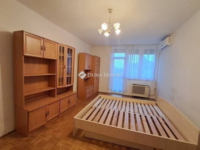 Eladó téglalakás, Debrecenben 59 M Ft, 2+1 szobás