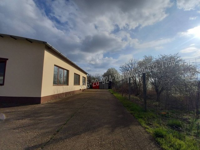 Eladó ipari ingatlan, Karcagon, Liget utcában 64.9 M Ft, 1 szobás