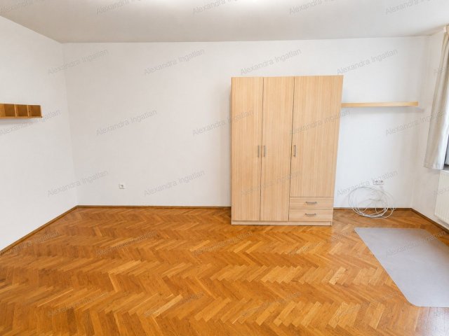Eladó téglalakás, Budapesten, XIII. kerületben, Csata utcában