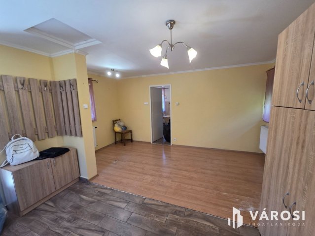 Kiadó családi ház, albérlet, Győrött 130 E Ft / hó, 1 szobás