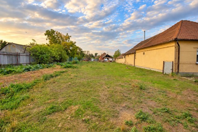 Eladó családi ház, Mocsán 29.99 M Ft, 1 szobás
